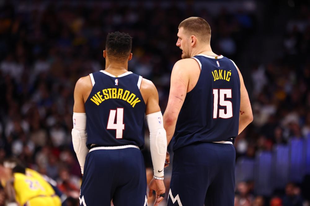 赛事中有所 赛事中有所