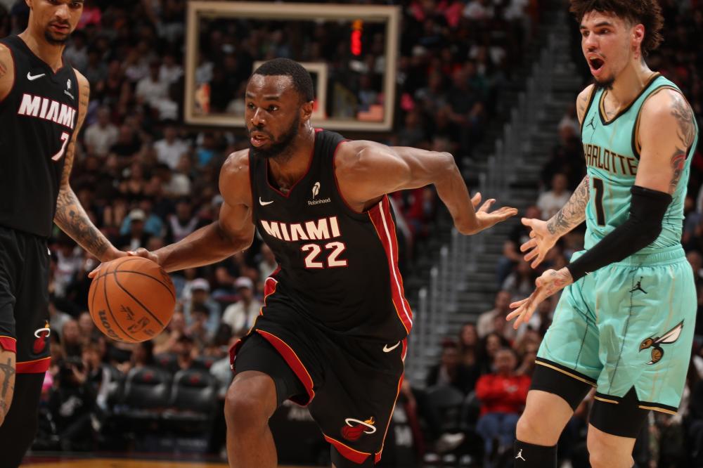 的引援动作 的引援动作