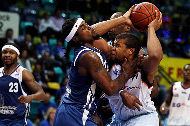 娜重返迈阿 娜重返迈阿